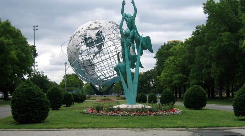 Queens - Flushing: Flushing Meadows-Corona Park - Unisphere and Freedom of the Human Spirit