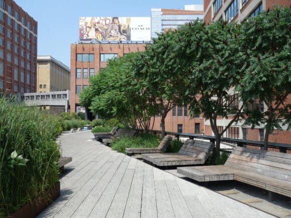 New York City - High Line Park - Diller-von Furstenberg Sundeck