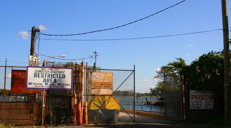 Ferry to Hart Island