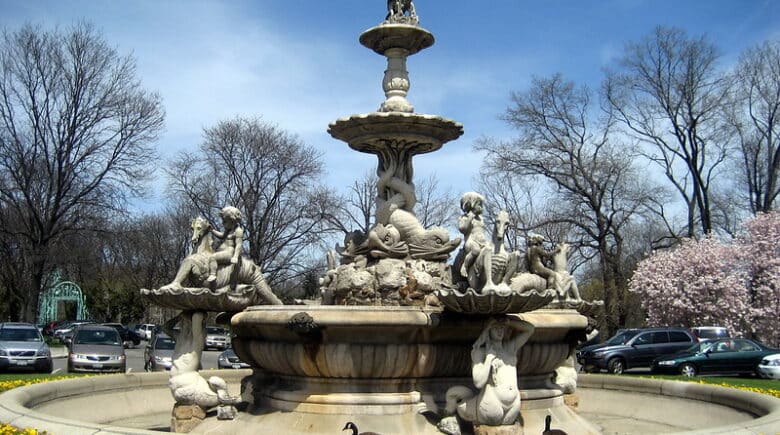 Bronx Zoo: Rockefeller Fountain