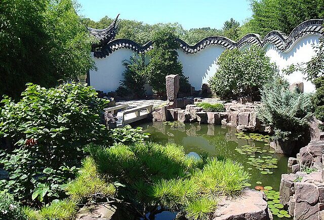 The New York Chinese Scholar's Garden