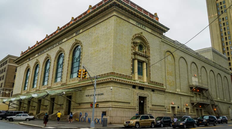 Brooklyn Academy of Music, major performing arts venue