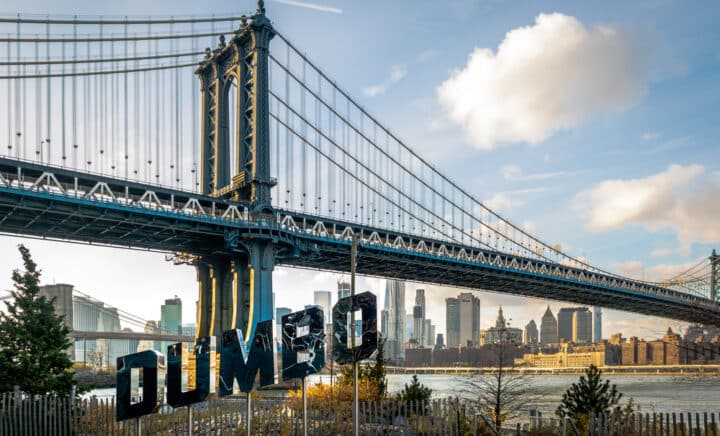 Manhattan,Bridge,And,Dumbo,Sign,-,New,York,,Usa