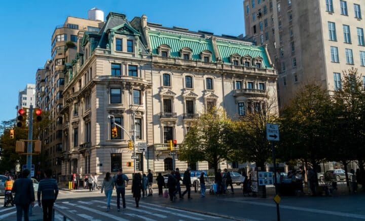 The Marymount School on Fifth Avenue. Originally the Jonathan and Harriet Thorne House built in 1901-1903