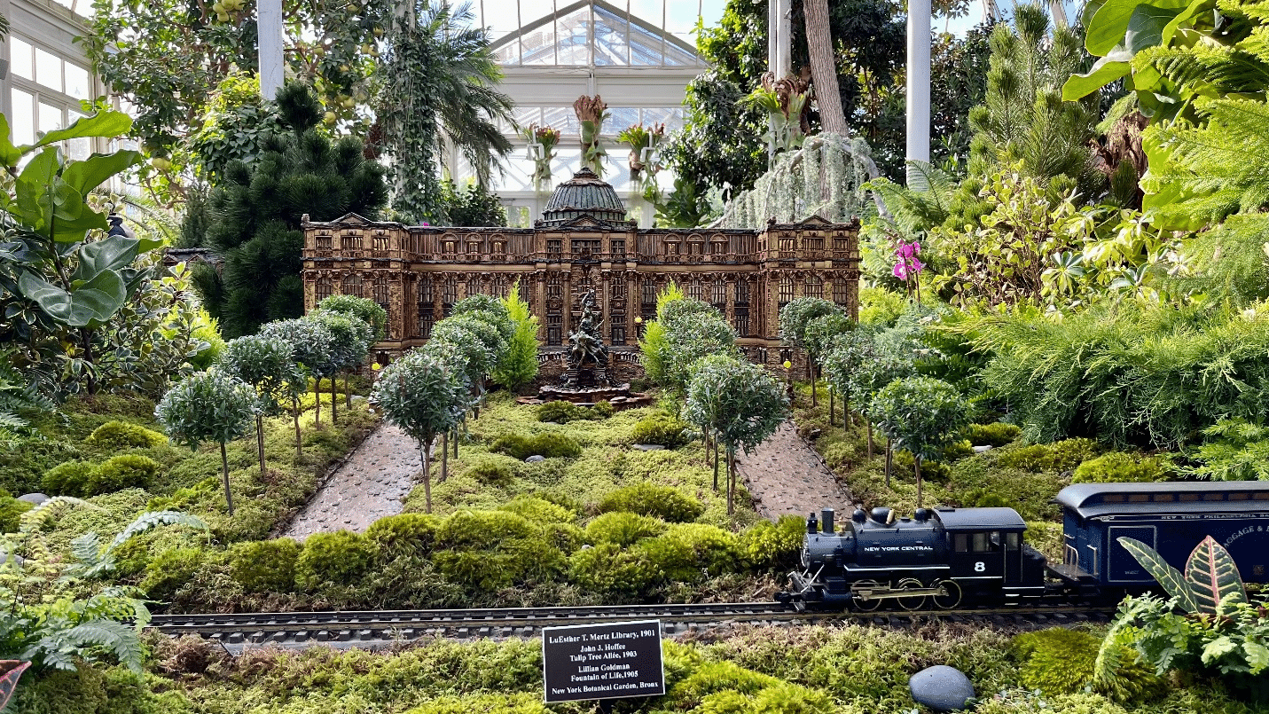 A mini train seen during a one-day sightseeing tour