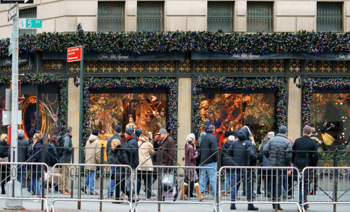 People shopping during a New York City travel guide