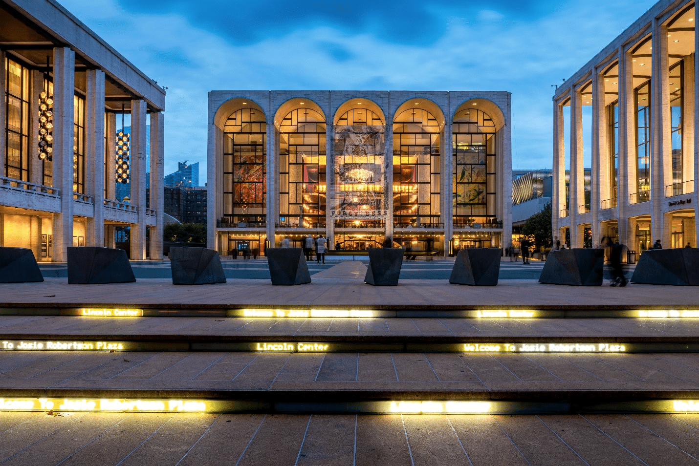 A large glass building seen during a city trip to New York
