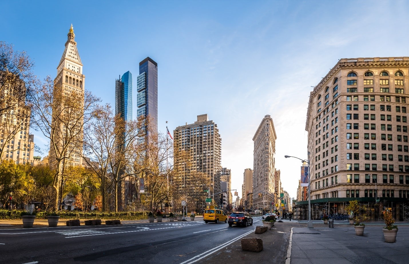 Flatiron Building from afar seen during a one-day sightseeing tour