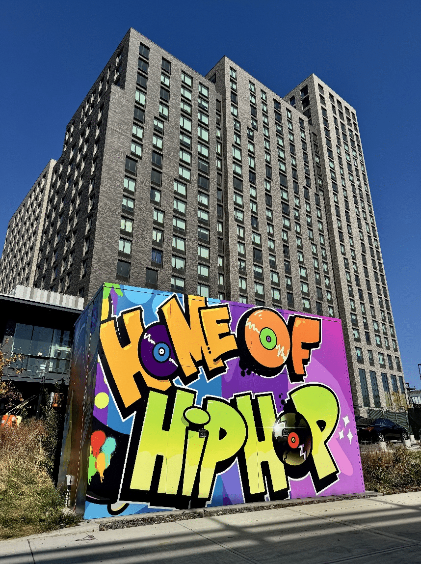 Art in Bronx with ‘home of hip hop’ written