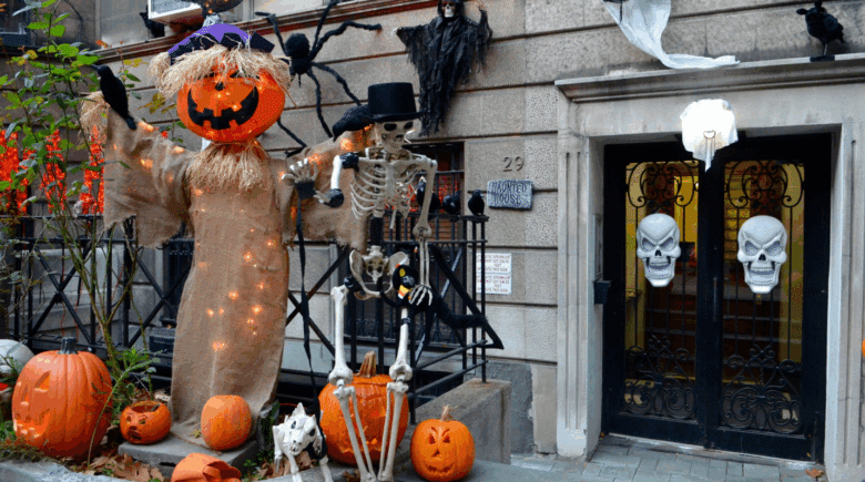 An exterior with Halloween décor