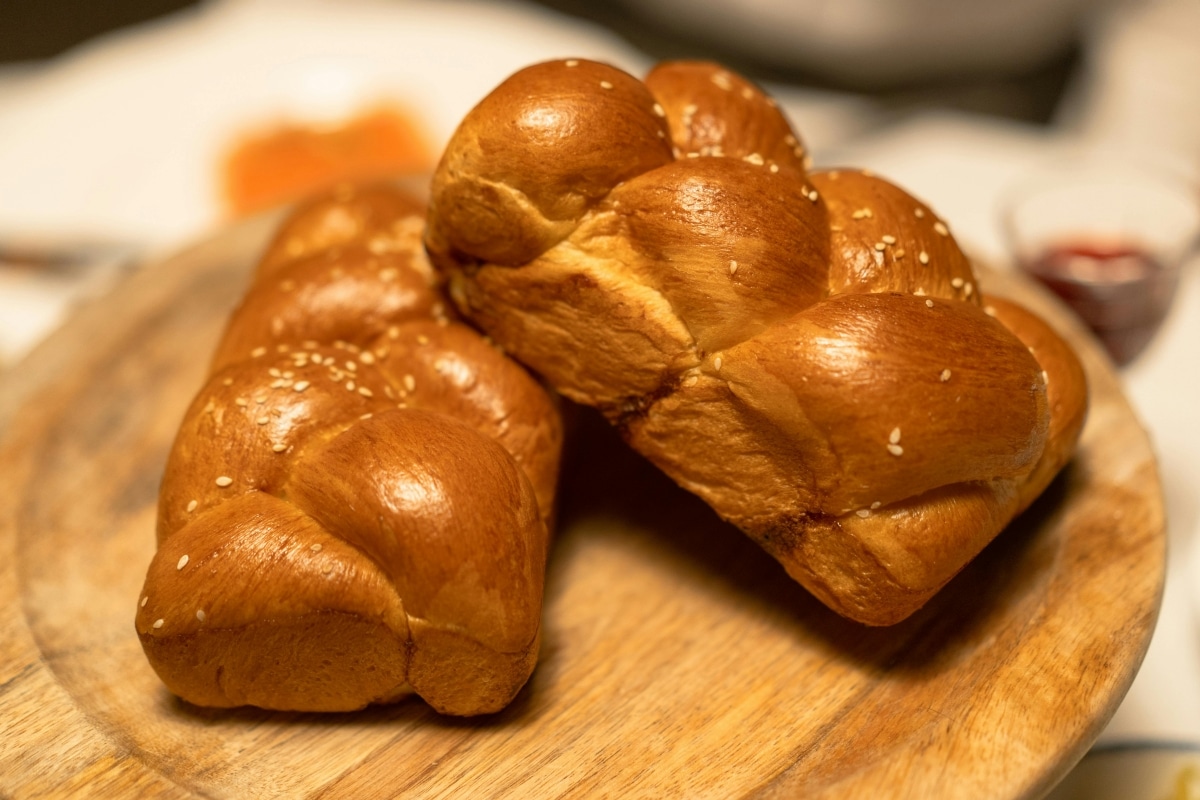 A picture of kosher bread